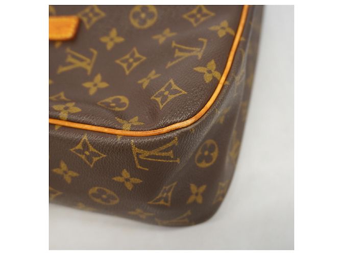 Bolsa de Ombro Louis Vuitton Monogram Cite GM Marrom - vista 6