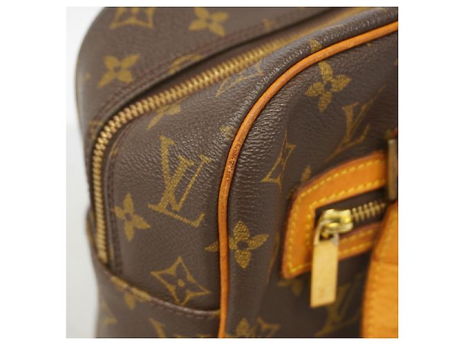 Bolsa de Ombro Louis Vuitton Monogram Cite GM Marrom - vista 7