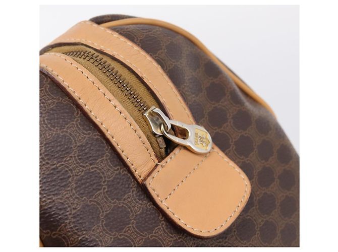 Céline Borsa Boston CELINE Macadam Canvas PVC Leather Brown Gold Auth 197624A Marrone D'oro - vista 10