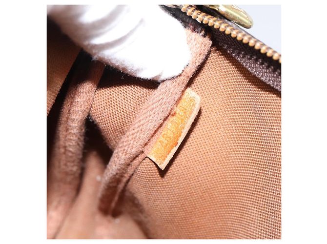 LOUIS VUITTON Monogram Pochette Accessoires Pouch M51980 LV Auth 197792 Monogramma - vista 12