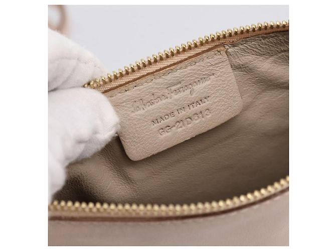 Borsa Tote Salvatore Ferragamo Gancini in pelle rosa e oro Auth 199216V D'oro - vista 21