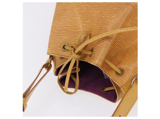 Borsa a tracolla LOUIS VUITTON Epi Petit Noe Gialla M44109 LV Auth ka5931 Giallo - vista 8