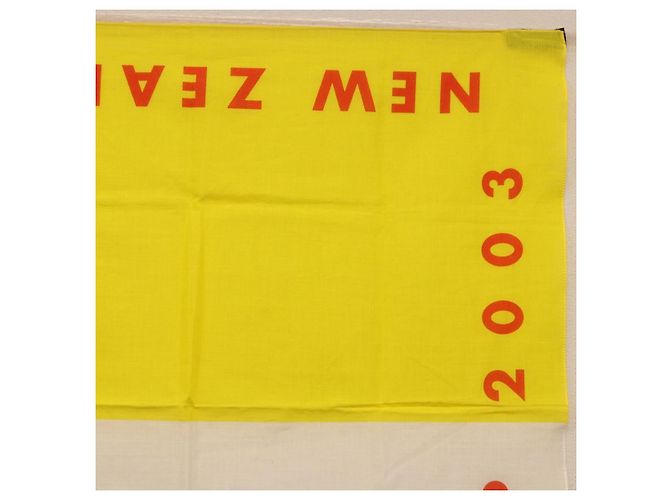 LOUIS VUITTON LV Cup Pañuelo de algodón amarillo LV Auth 198783A - vista 3