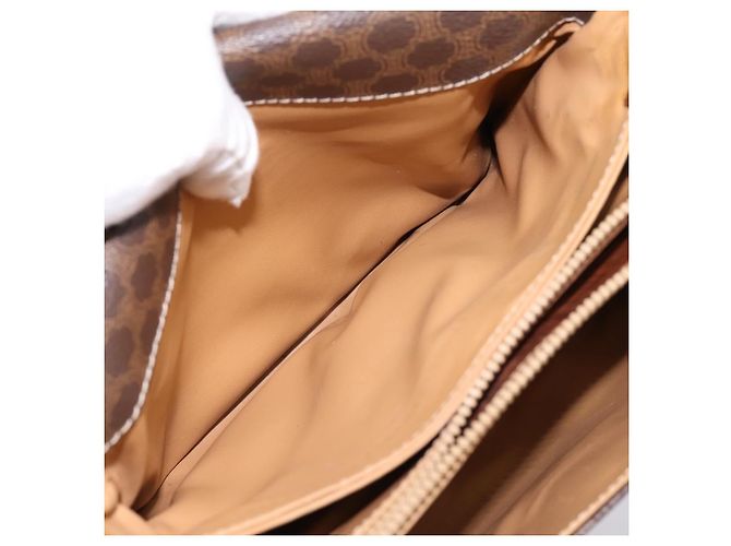 Céline Borsa a tracolla CELINE Macadam PVC Pelle Marrone Oro Auth 197775 D'oro - vista 23