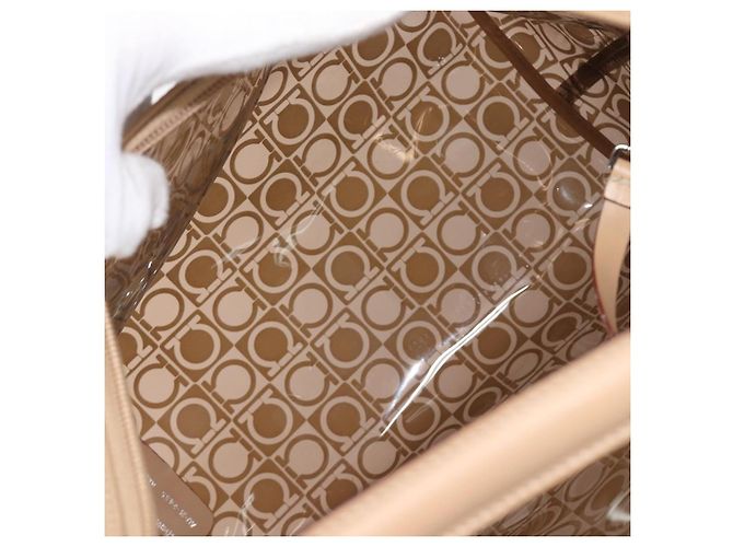 Borsa a tracolla Salvatore Ferragamo in vinile Beige Silver Auth 196611A Argento - vista 16