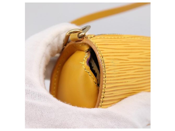 Borsa a mano LOUIS VUITTON Epi Soufflot Yellow M52229 LV Auth ka5935V Giallo - vista 11