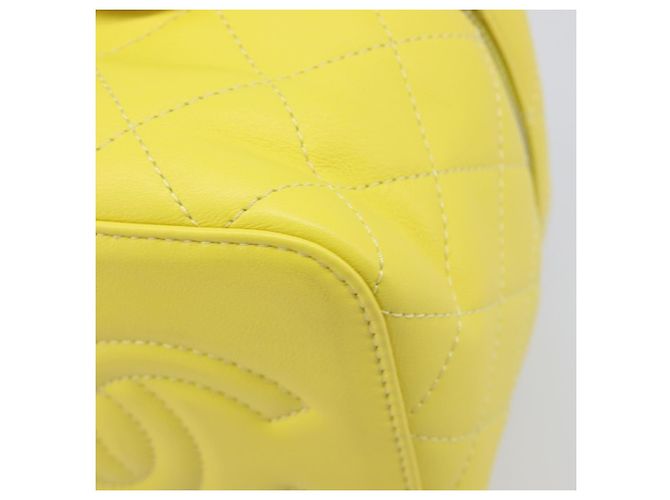 Borsa Vanity con catena Matelassé CHANEL in pelle d'agnello 2way Yellow Gold CC Auth 196667M D'oro Giallo - vista 13