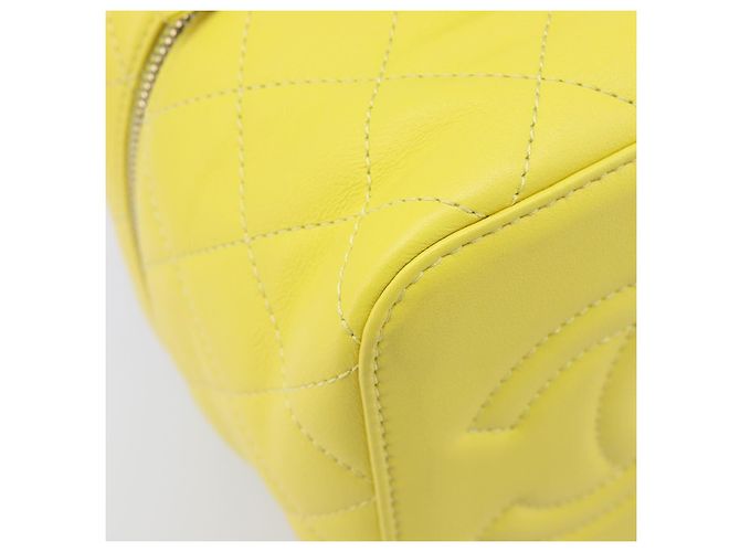 Borsa Vanity con catena Matelassé CHANEL in pelle d'agnello 2way Yellow Gold CC Auth 196667M D'oro Giallo - vista 14