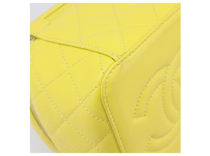 Borsa Vanity con catena Matelassé CHANEL in pelle d'agnello 2way Yellow Gold CC Auth 196667M D'oro Giallo - vista 16
