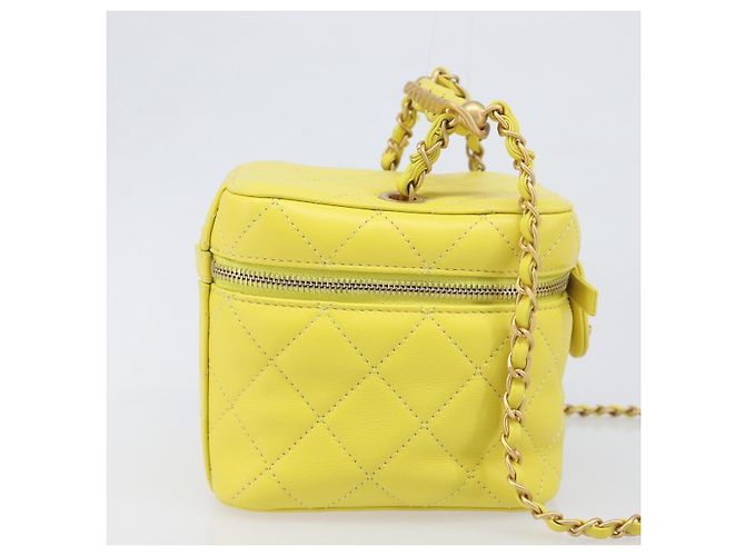Borsa Vanity con catena Matelassé CHANEL in pelle d'agnello 2way Yellow Gold CC Auth 196667M D'oro Giallo - vista 5