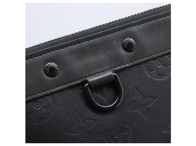 LOUIS VUITTON Monogram Shadow Pochette Discovery PM Black M44335 LV Auth 198551A Nero - vista 17