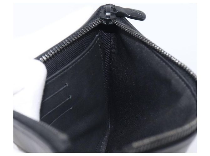 LOUIS VUITTON Monogram Shadow Pochette Discovery PM Black M44335 LV Auth 198551A Nero - vista 18