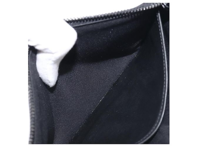 LOUIS VUITTON Monogram Shadow Pochette Discovery PM Black M44335 LV Auth 198551A Nero - vista 20