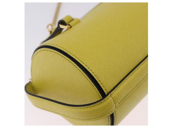 Borsa a tracolla con catena PRADA in pelle Saffiano Yellow Gold Auth 198688M D'oro Giallo - vista 16
