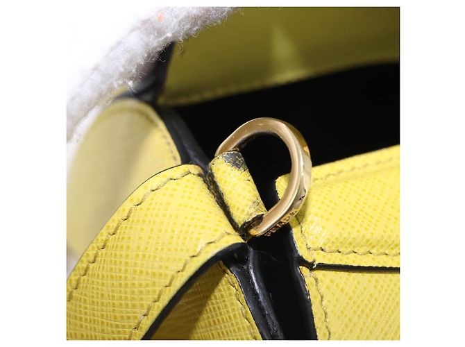 Borsa a tracolla con catena PRADA in pelle Saffiano Yellow Gold Auth 198688M D'oro Giallo - vista 9