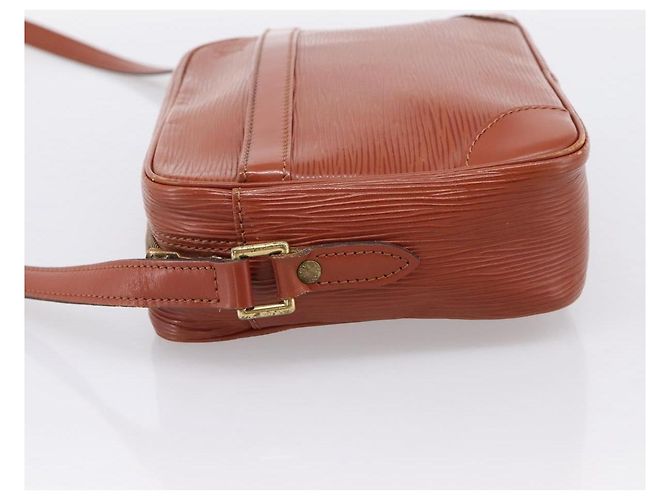 LOUIS VUITTON Epi Trocadero 23 Shoulder Bag Brown M52313 LV Auth BA15358 Marrone - vista 3
