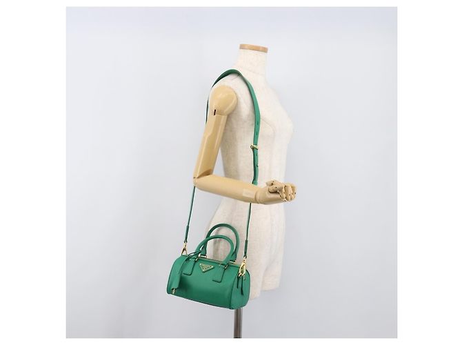 Saffiano Borsa a mano PRADA in pelle Safiano 2way Verde Oro Auth 198602SAV D'oro - vista 28