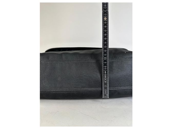 Vintage Burberry Nylon Schultertasche Schwarz Silber - Ansicht 13