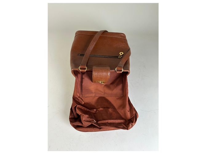 Vintage Courreges Schultertasche aus strukturiertem Leder Rust Gold Rot - Ansicht 3
