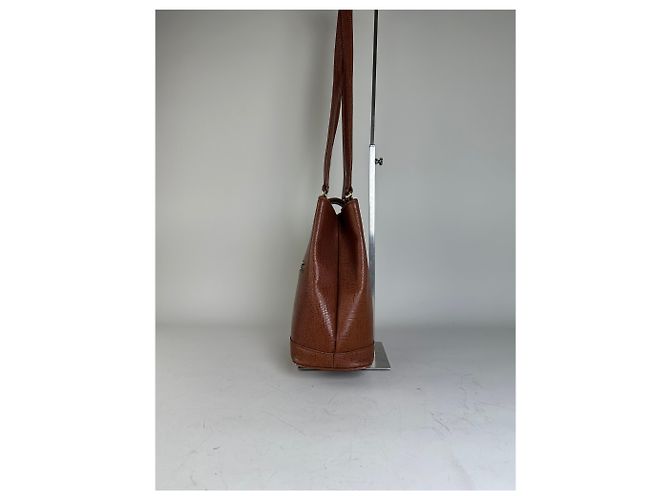 Vintage Courreges Schultertasche aus strukturiertem Leder Rust Gold Rot - Ansicht 4
