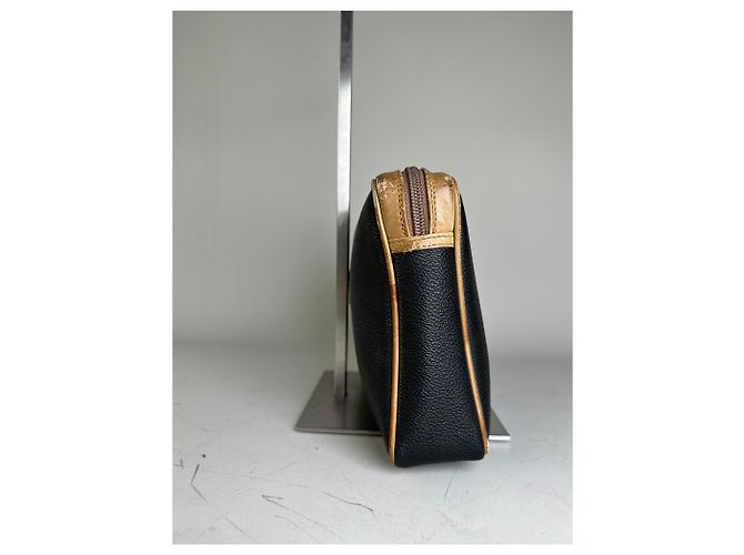 Clutch Vintage Givenchy in pelle martellata Nero Beige Oro - vista 4