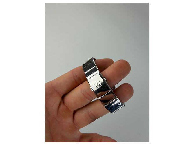 Vintage Courreges Armbanduhr aus Edelstahl mit Logo, Silber - Ansicht 2