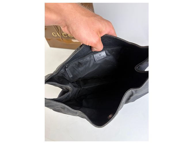 Vintage Gucci Nylon Schultertasche Schwarz Silber - Ansicht 3