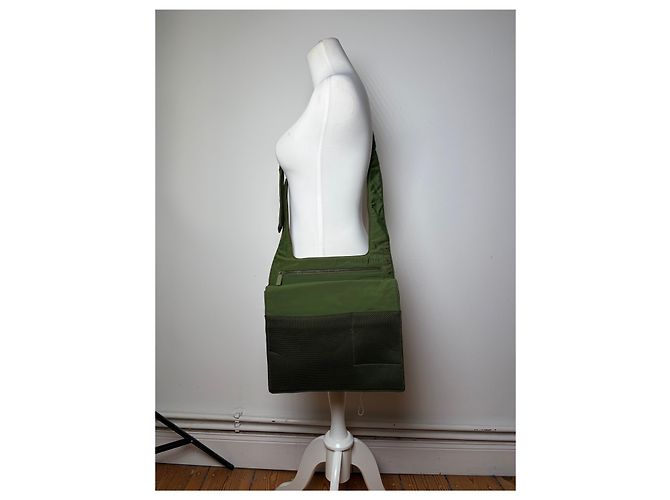 Vintage Miu Miu Mesh Nylon Schultertasche Olive Green Silver Grün - Ansicht 4