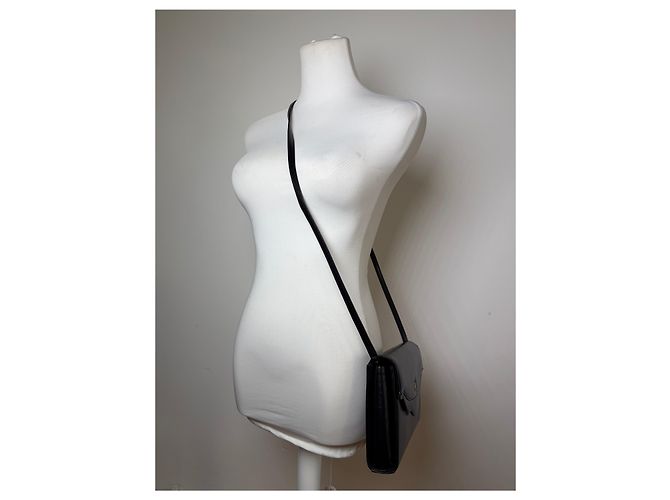 Vintage Givenchy Leder Crossbody Bag Schwarz Gold - Ansicht 8
