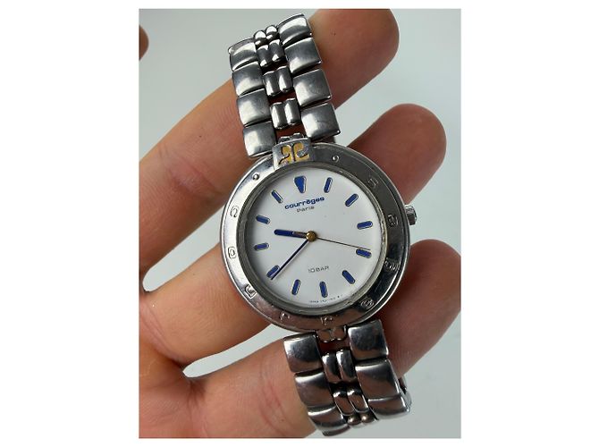 Vintage Courreges Armbanduhr aus Edelstahl Silber Weiß - Ansicht 6