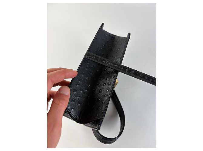 Vintage Givenchy Strukturierte Lederhandtasche Schwarz Gold - Ansicht 12