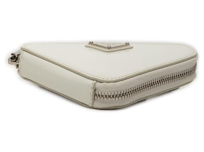 Borsa a tracolla Prada Mini in pelle spazzolata bianca con catena e logo triangolo Bianco - vista 3