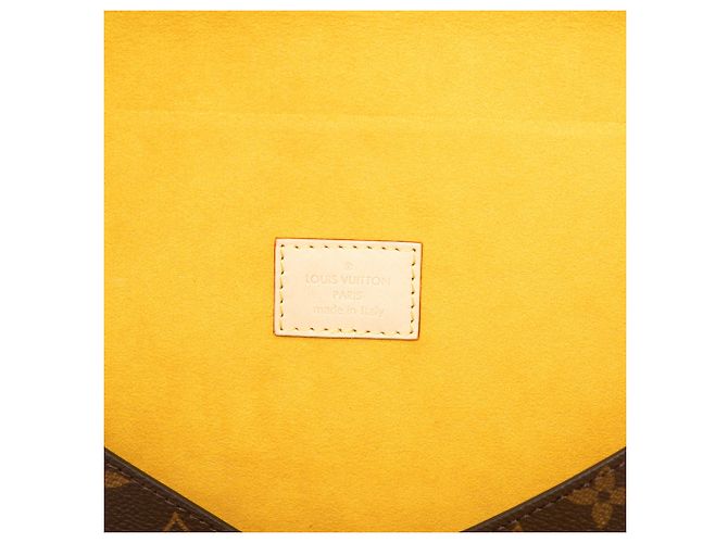 Bolso Clutch Louis Vuitton Monogram Mark Folder Marrón Castaño - vista 5