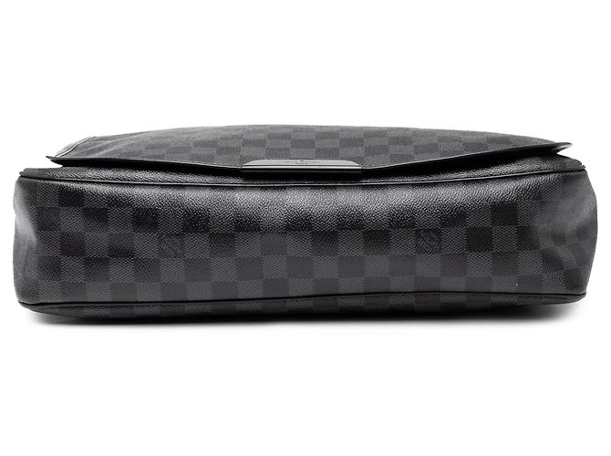 Borsa a tracolla Louis Vuitton Daniel MM Damier Graphite Nera Nero - vista 3