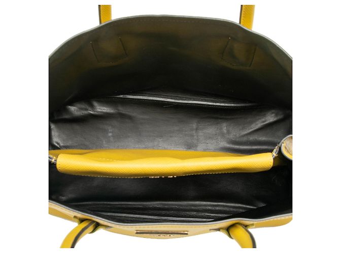Bolso Double Satchel Prada Medium de Cuero Saffiano Amarillo - vista 4