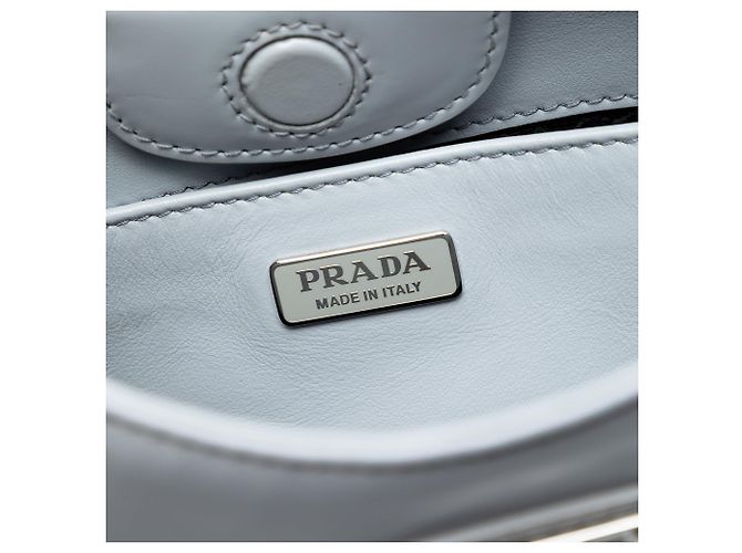 Prada Cleo Schultertasche aus blauem Spazzolato-Leder - Ansicht 5