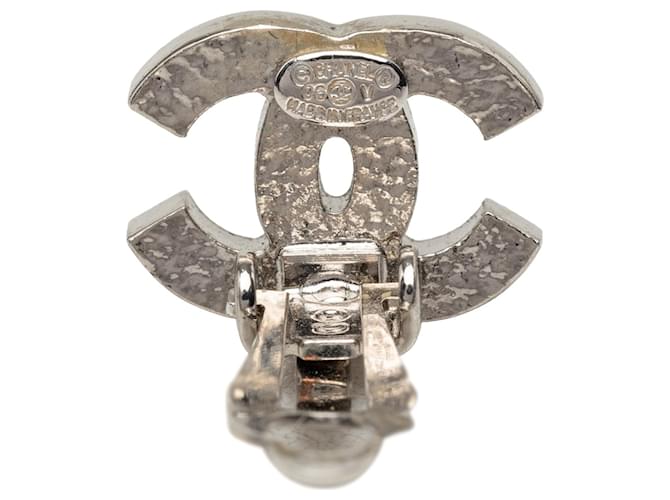 Orecchini a clip Chanel CC in ottone e strass argento - vista 3