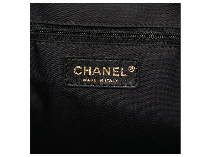 Borsa Tote Chanel New Travel Line in nylon nero - vista 5