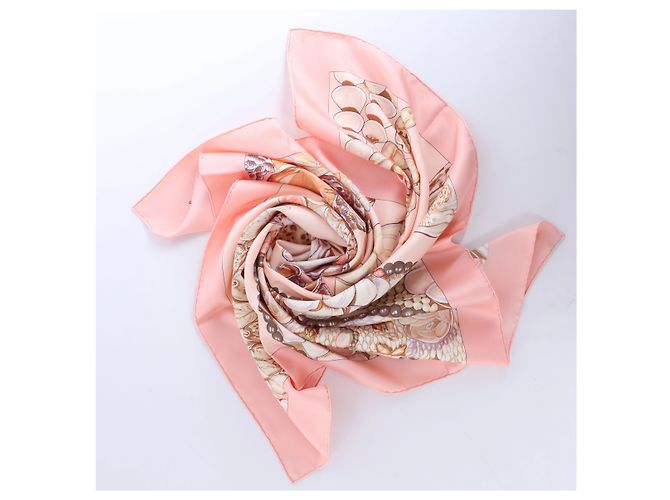 Hermès Carré 90 "Rocaille shells" Seidentuch in Rosa Pink - Ansicht 12
