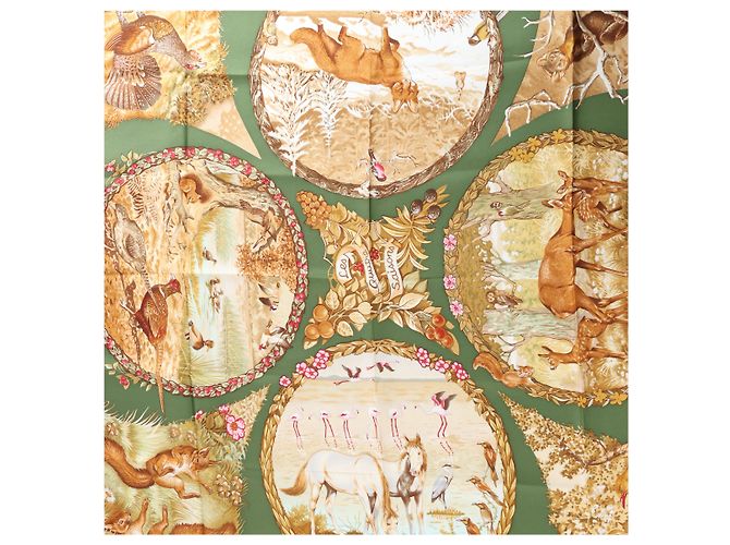 Hermès Carré 90 "Les Quatre Saisons" Seidentuch in Grün - Ansicht 10