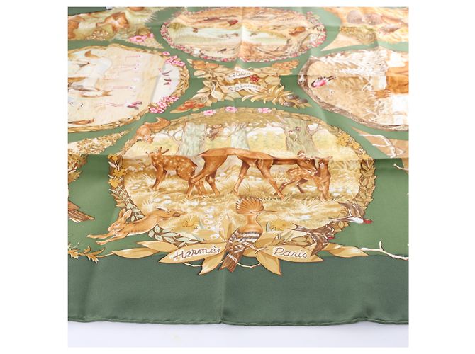 Hermès Carré 90 "Les Quatre Saisons" Seidentuch in Grün - Ansicht 6