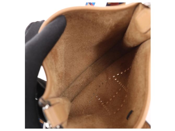 Hermès Evelyne Taurillon Clemence Maxi Quadrille TPM Chai Shoulder bag U:2022 Marrone - vista 16