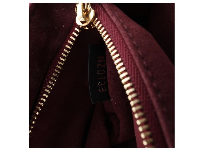 Borsa a tracolla Louis Vuitton Vavin PM Damier Ebene in Brown x Burgundy N40109 Bordò - vista 12
