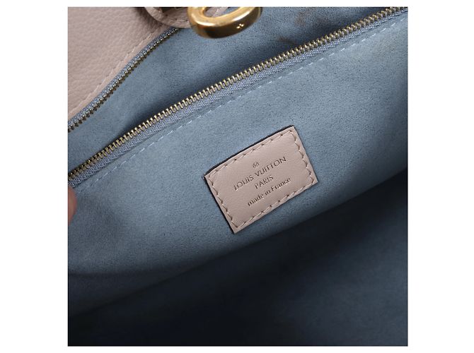 Louis Vuitton On My Side PM Monogram x Leather in Beige×Brown M57729 - vista 10