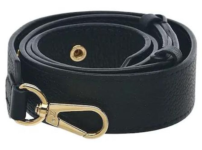 Louis Vuitton O material de couro macio e resistente harmoniza-se com o fecho icónico para uma sensibilidade sofisticada, mas moderna. Os pertences podem ser guardados de forma eficiente no interior da generosa silhueta de saco bucket, e - vista 8