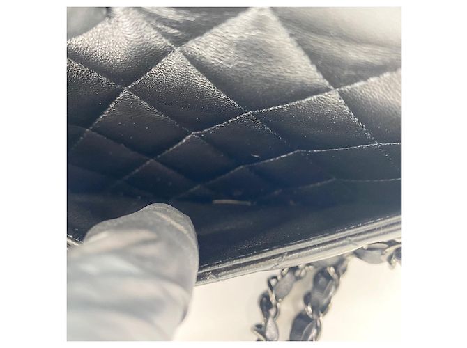 Borsa a tracolla Chanel Matelassé 23 Nero - vista 17