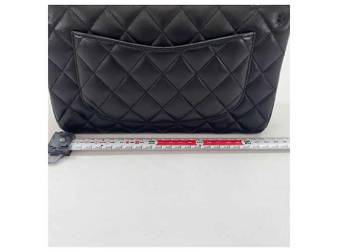 Borsa a tracolla Chanel Matelassé 23 Nero - vista 4