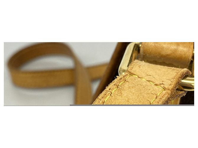 Borsa a tracolla Louis Vuitton Monogram Menilmontant PM Marrone - vista 11