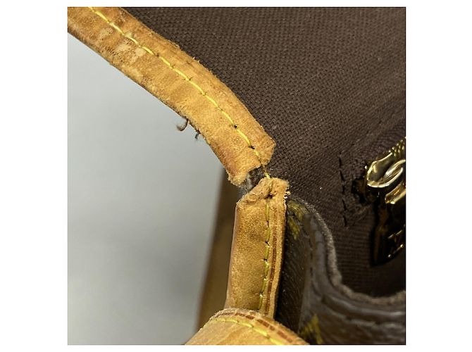 Borsa a tracolla Louis Vuitton Monogram Menilmontant PM Marrone - vista 7