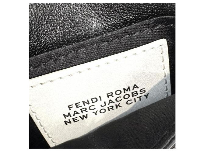 Borsa a tracolla bucket Nano in pelle Fendi x Marc Jacobs Nero Bianco - vista 7